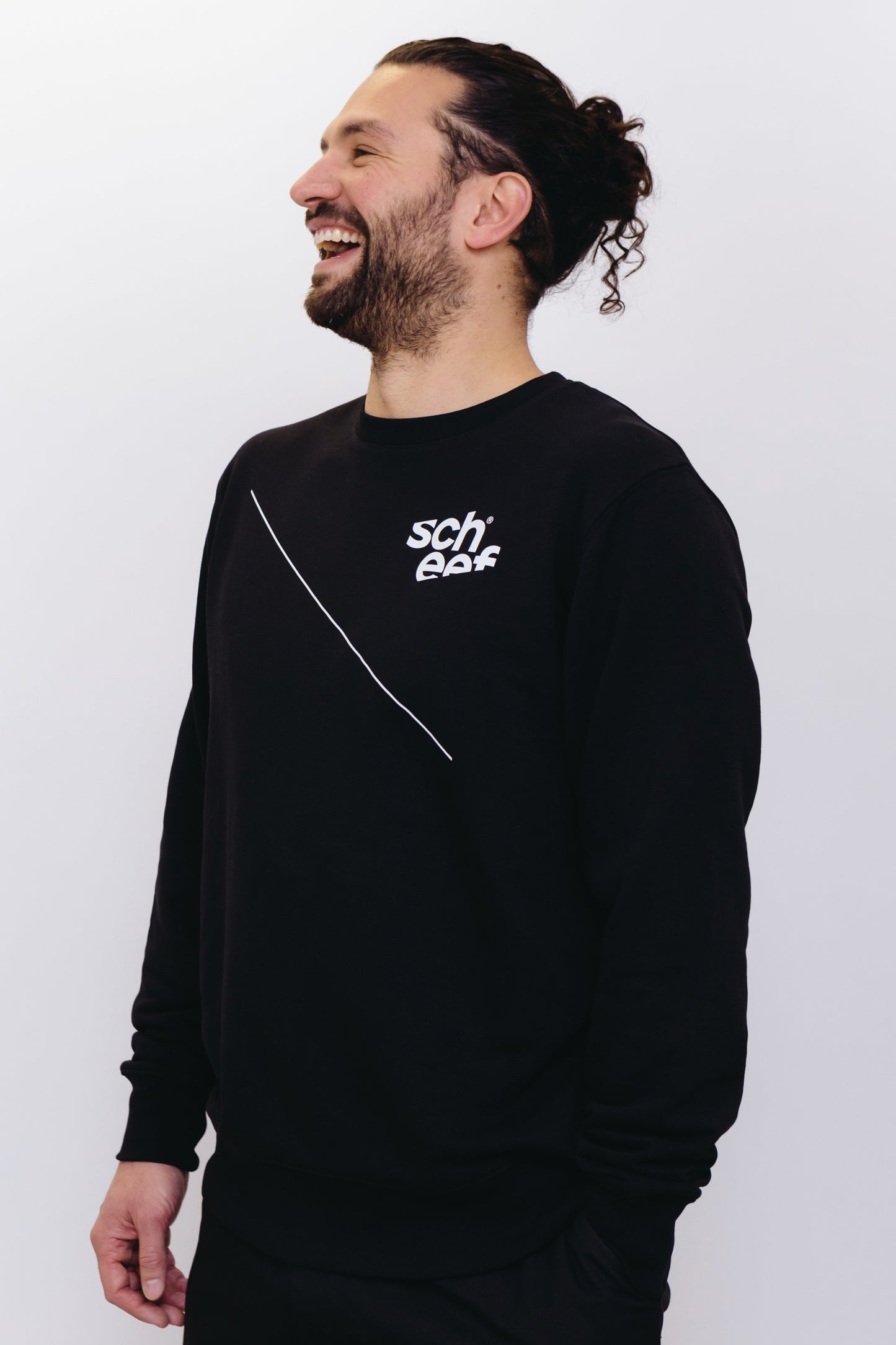 Scheef Sweater “Nr.1” Black